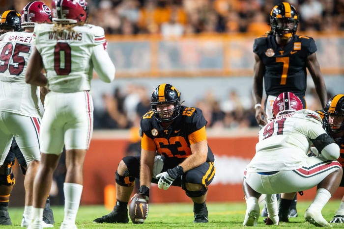 Tennessee Volunteers C Cooper Mays during a win over South Carolina. (Photo by Brianna Paciorka of the News Sentinel)